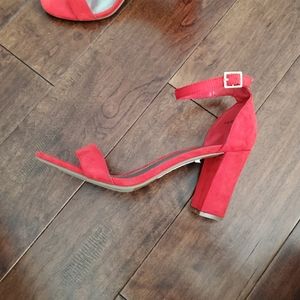 Red strappy 3 inch chunky heels size 9.5 women's stunning on